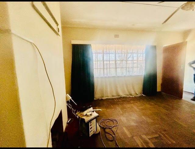 3 BEDROOM HOUSE FOR SALE IN VANDERBIJLPARK CW 5